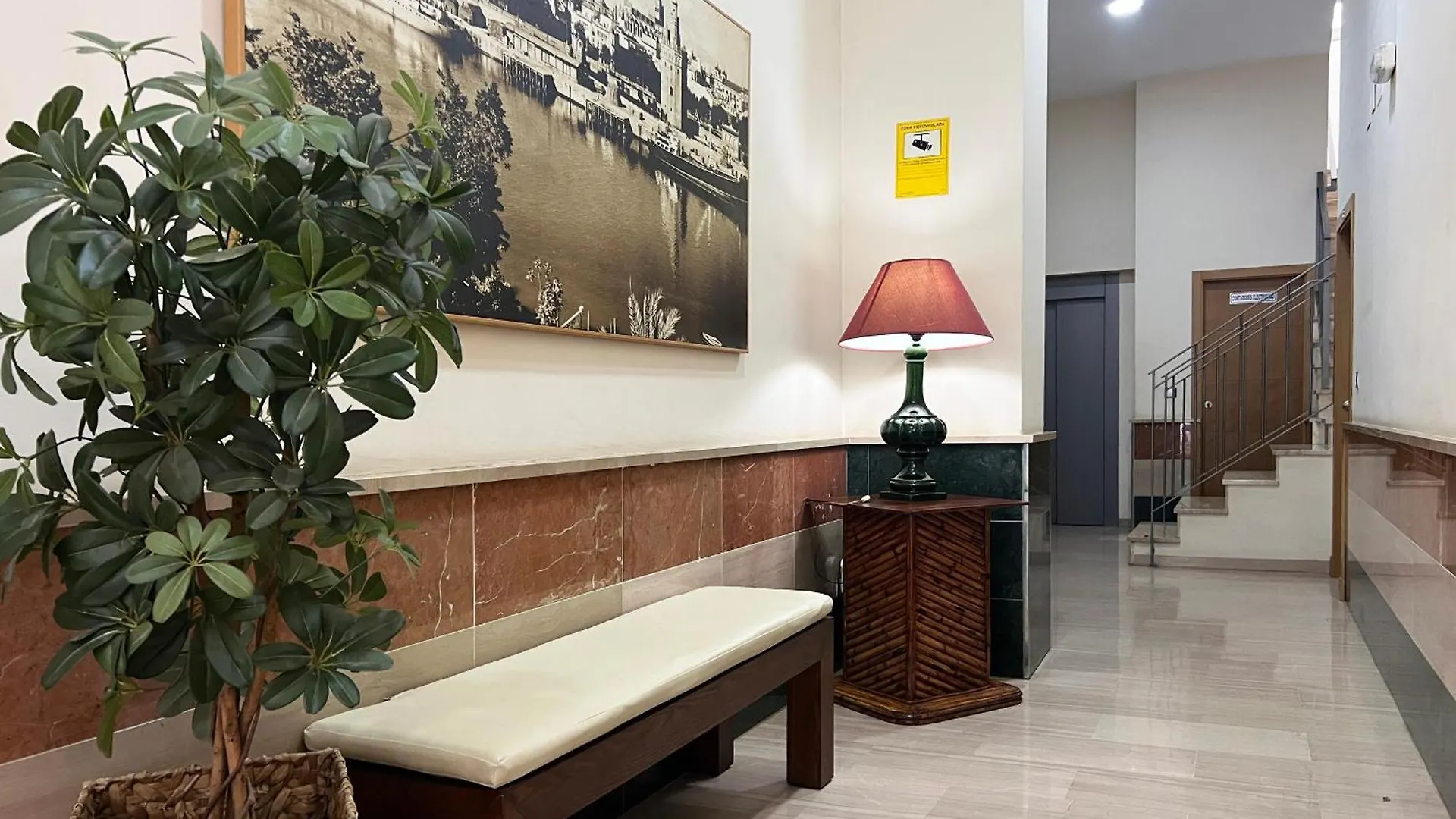 Suite Apartment City Center - Aloha Sevilla 0*, Seville