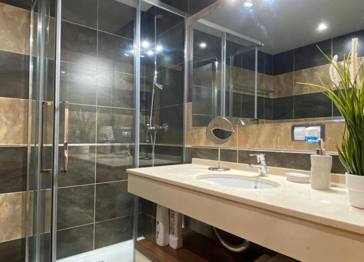 Suite Apartment City Center - Aloha Sevilla
